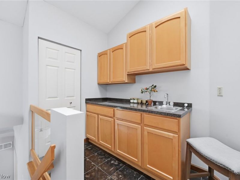 347 N Bayshore Drive, Columbiana, OH 44408 Photo 15