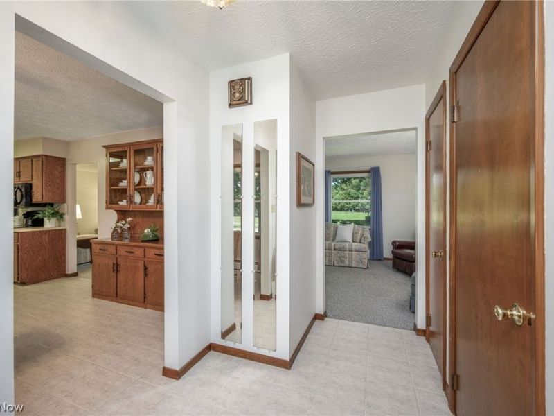 3937 Mctaggart Boulevard , Kent, OH 44240 Photo 7
