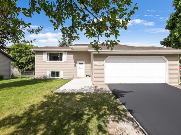 18005 Empire Trail, Farmington, MN 55024