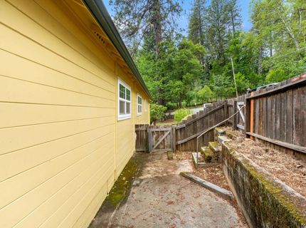 231 Glenbrook Dr, Grass Valley, CA 95945 Photo