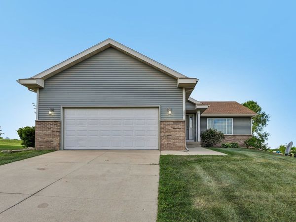 202 Michelle Lane, Cottage Grove, WI 53527