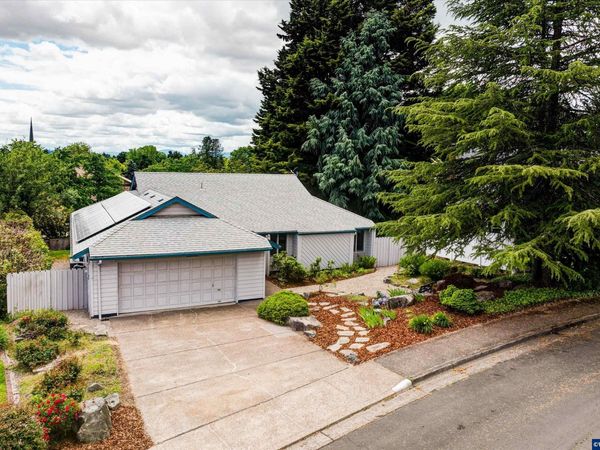 2828 NW Angelica Dr, Corvallis, OR 97330