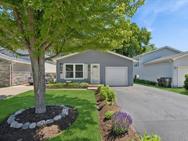313 Maple Lane, Round Lake, IL 60073