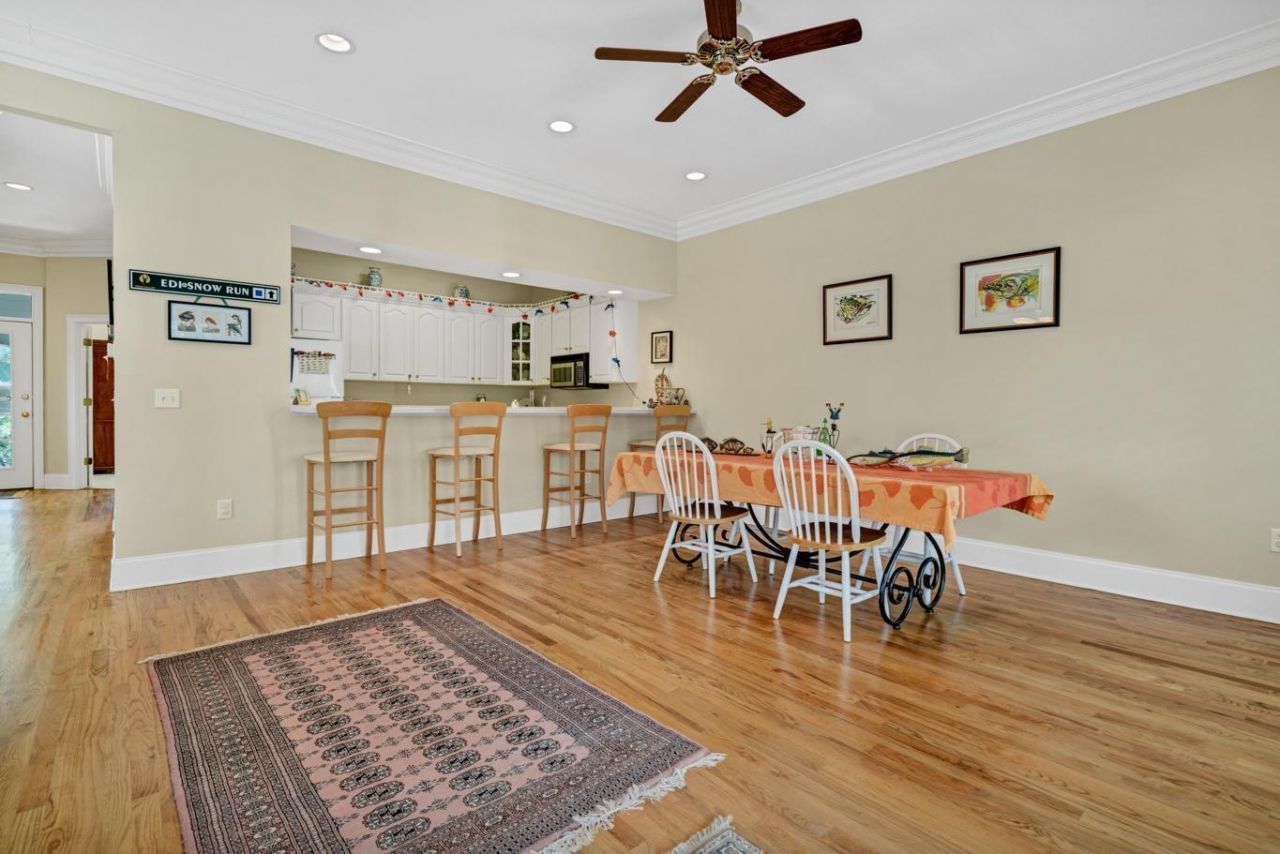 3332 Myrtle Street Photo 13