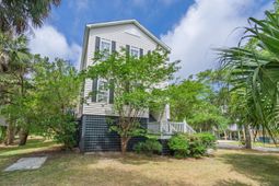 3332 Myrtle Street photo 4