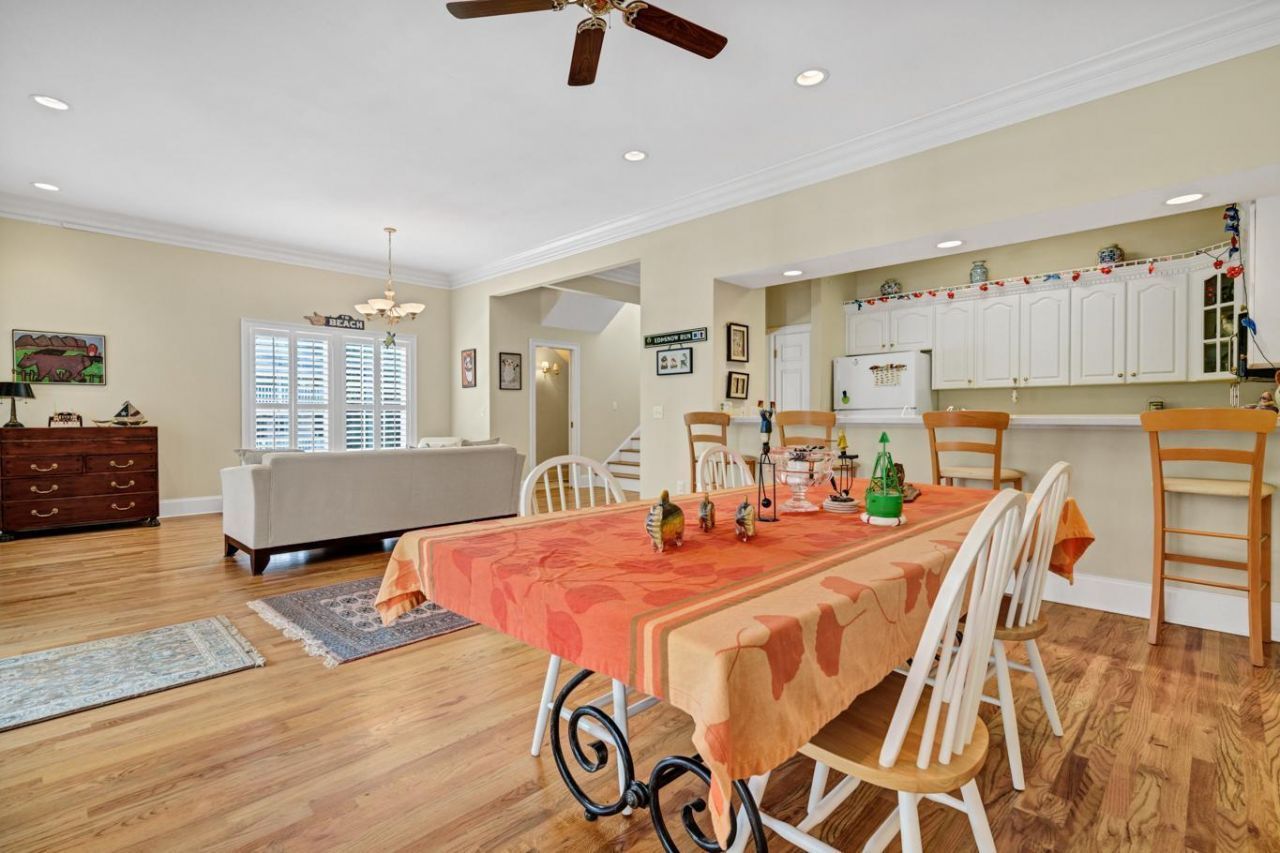 3332 Myrtle Street Photo 9