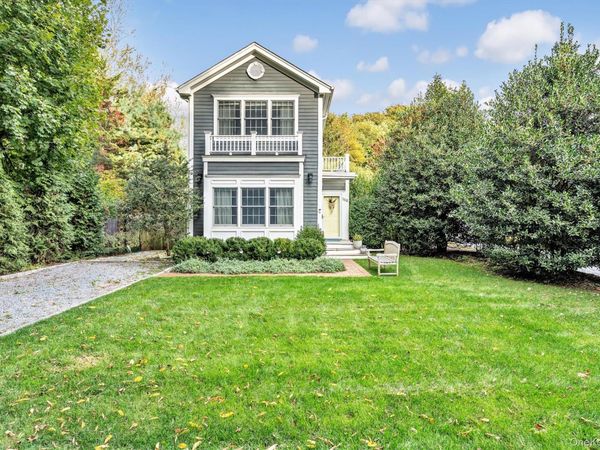 188 South Country Road , Remsenburg, NY 11960