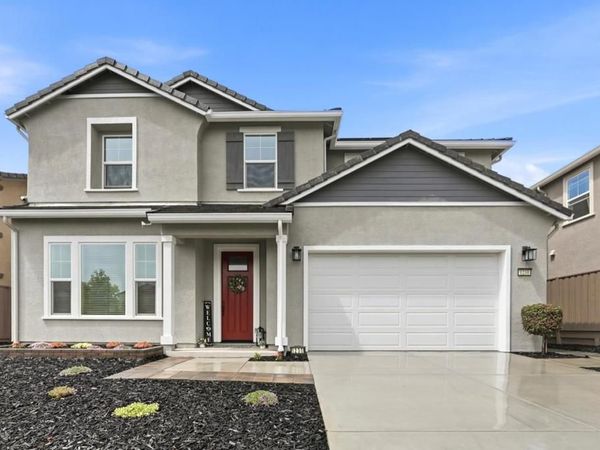 1230 Robbies Court, Hollister, CA 95023