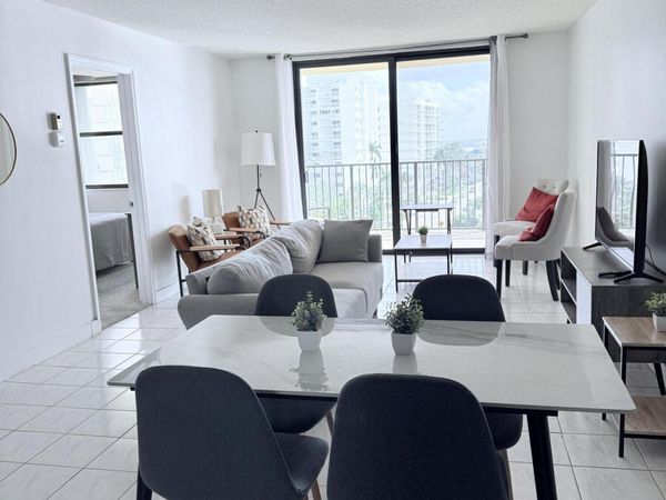 801 N Ocean Boulevard, Unit 802, Pompano Beach, FL 33062