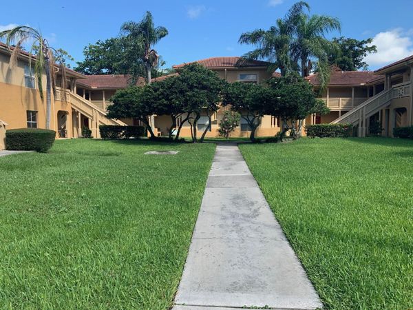 4799 Via Palm Lakes, Unit 1611, West Palm Beach, FL 33417