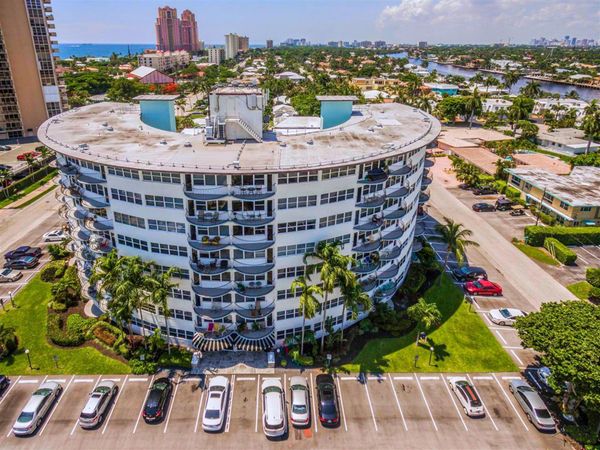 3250 NE 28th Street, Unit 809, Fort Lauderdale, FL 33308