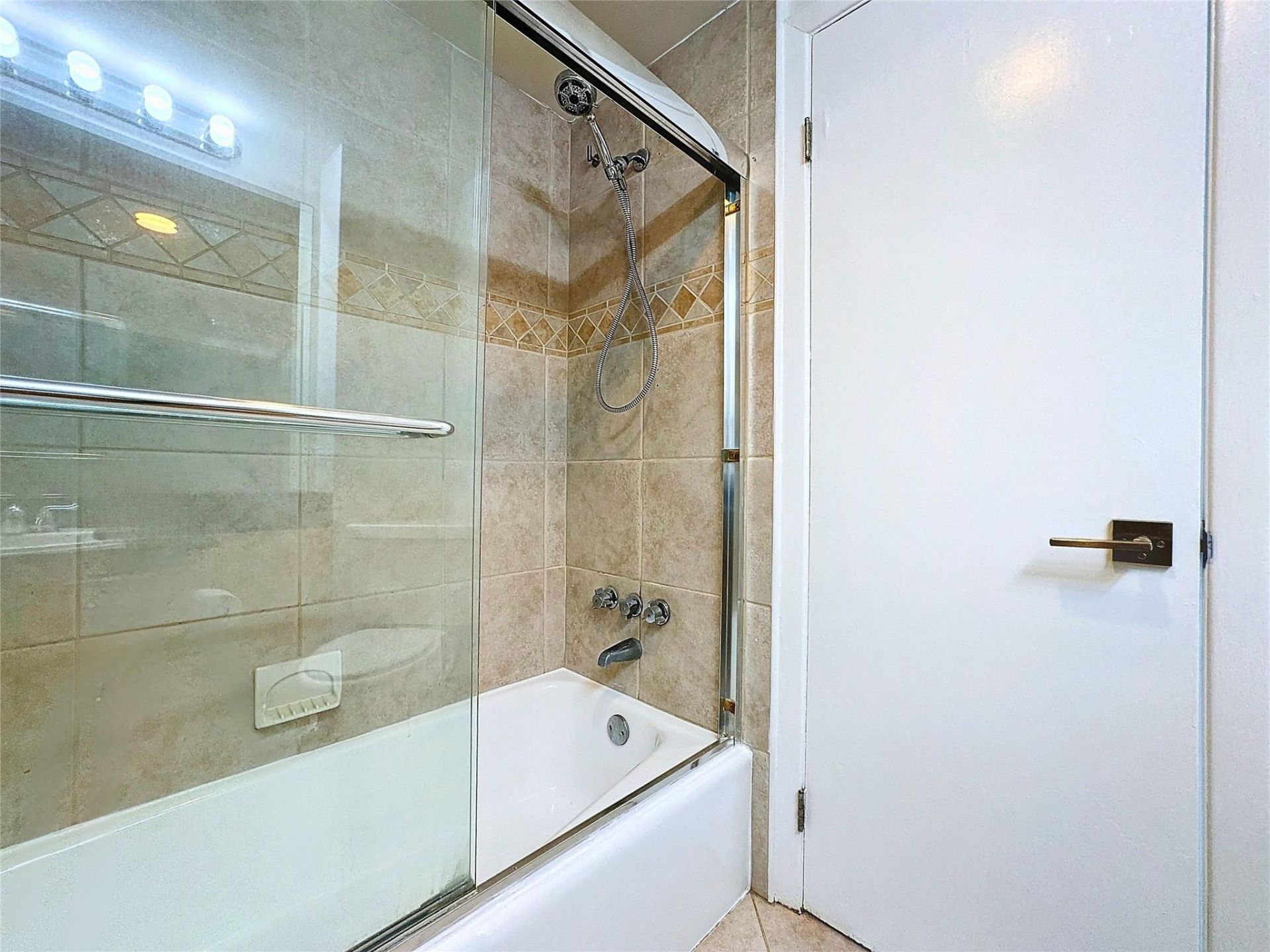 3250 NE 28th Street, Unit 809, Fort Lauderdale, FL 33308 Photo