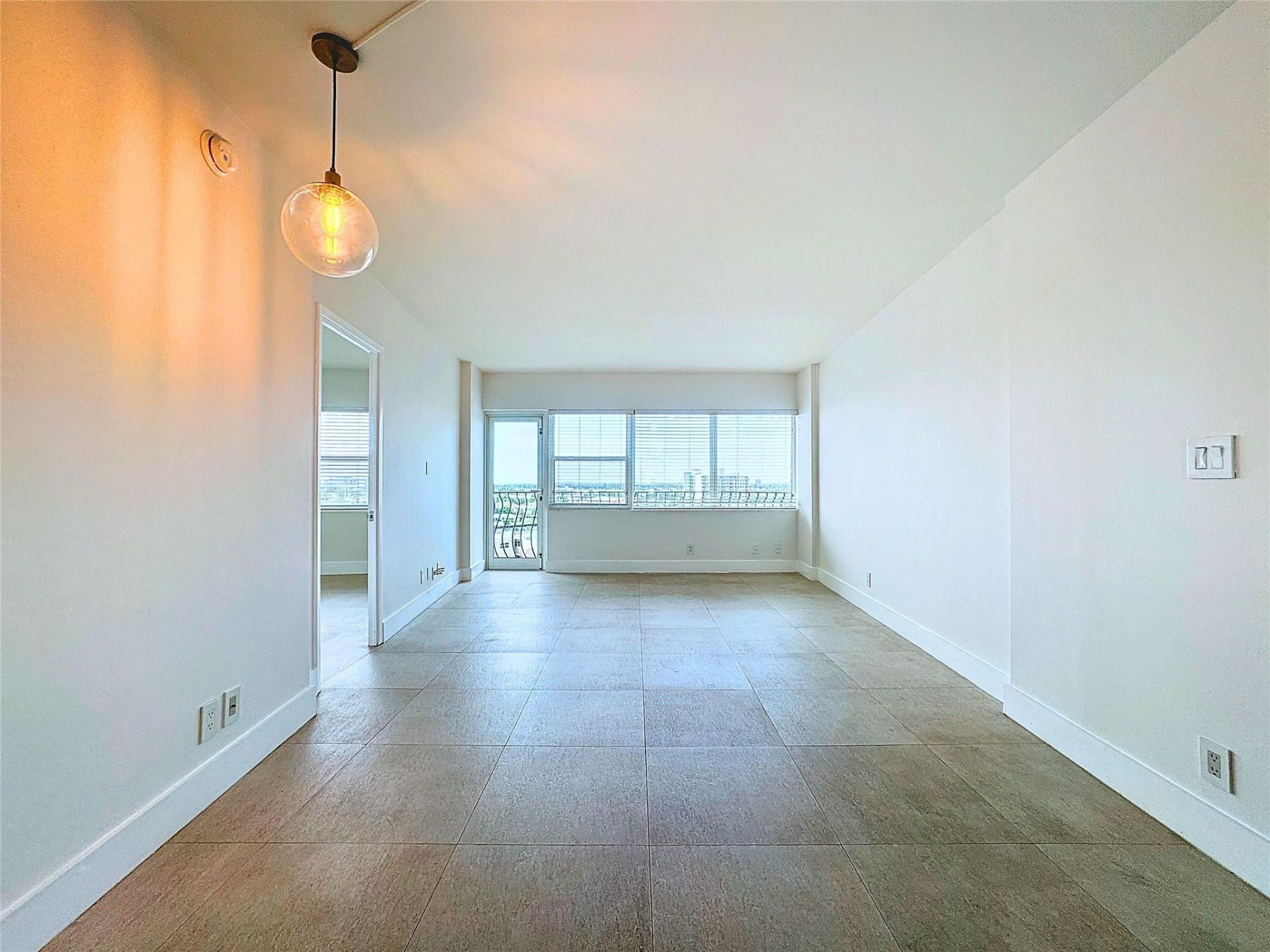 3250 NE 28th Street, Unit 809, Fort Lauderdale, FL 33308 Photo