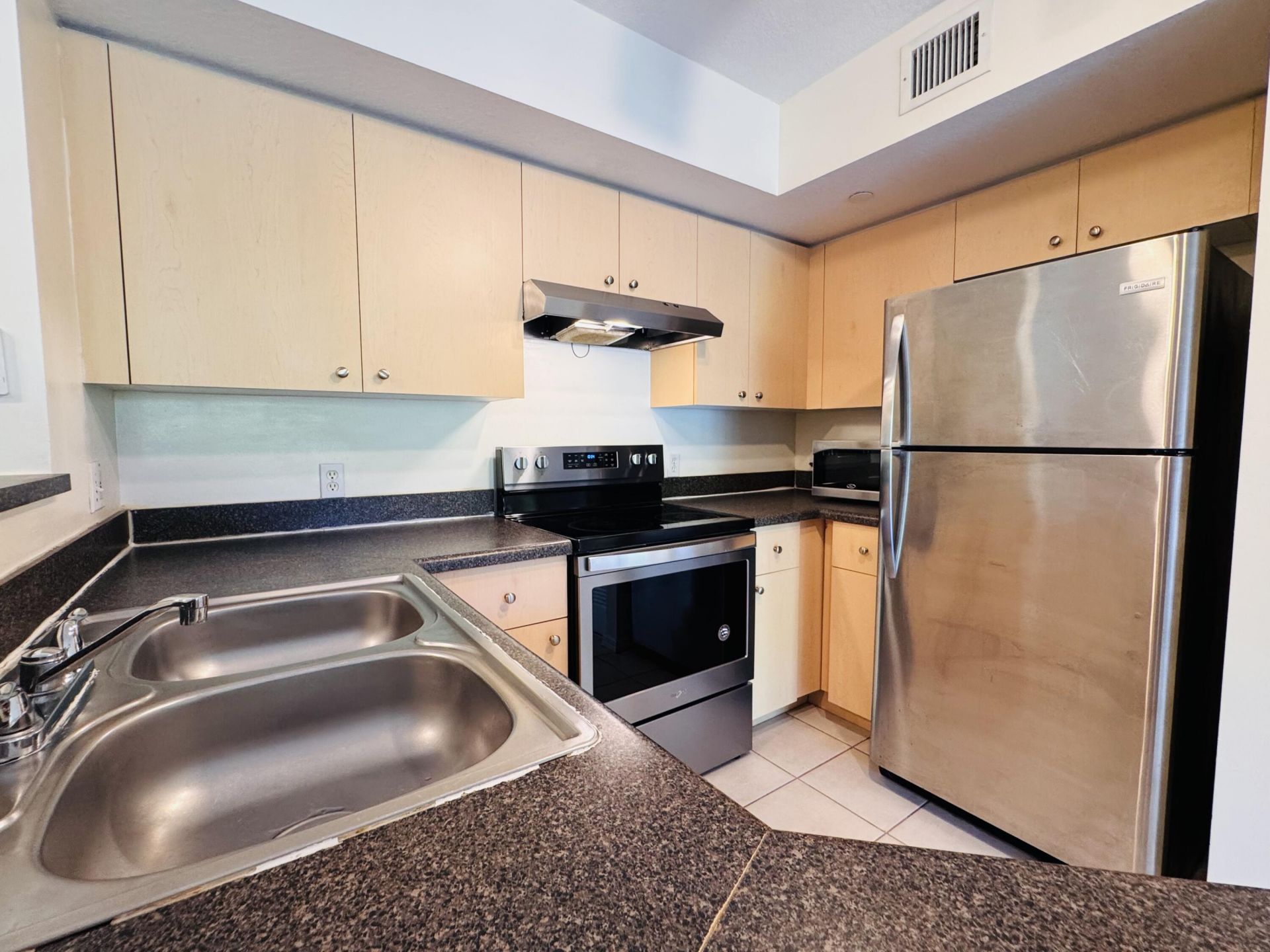 4171 San Marino Boulevard, Unit 108, West Palm Beach, FL 33409 Photo