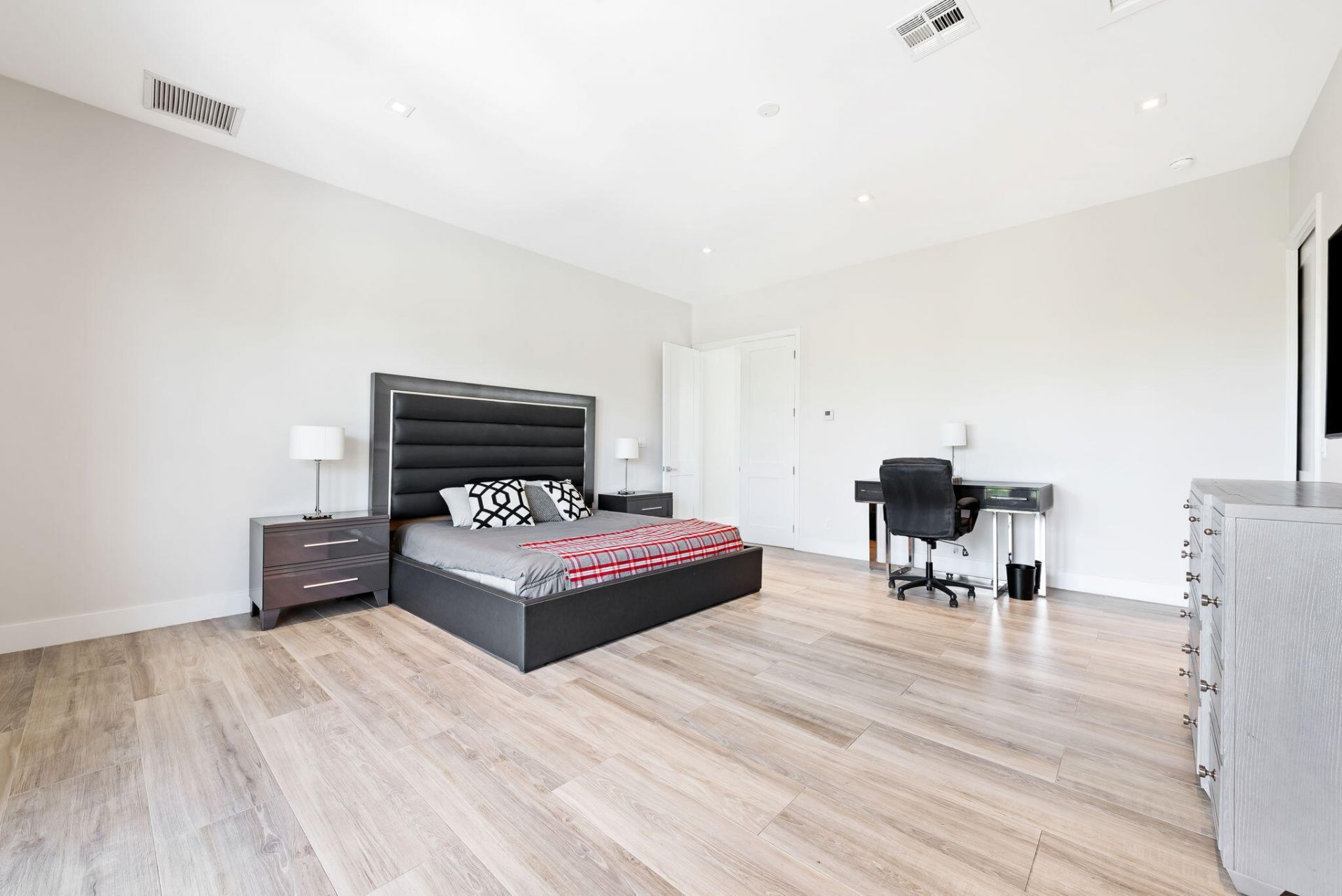 1100 SE 5th Court, Deerfield Beach, FL 33441 Photo