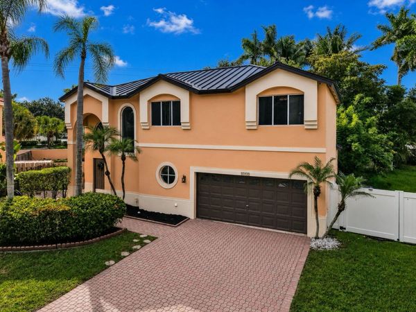 2510 Rampart Way S, Hollywood, FL 33026