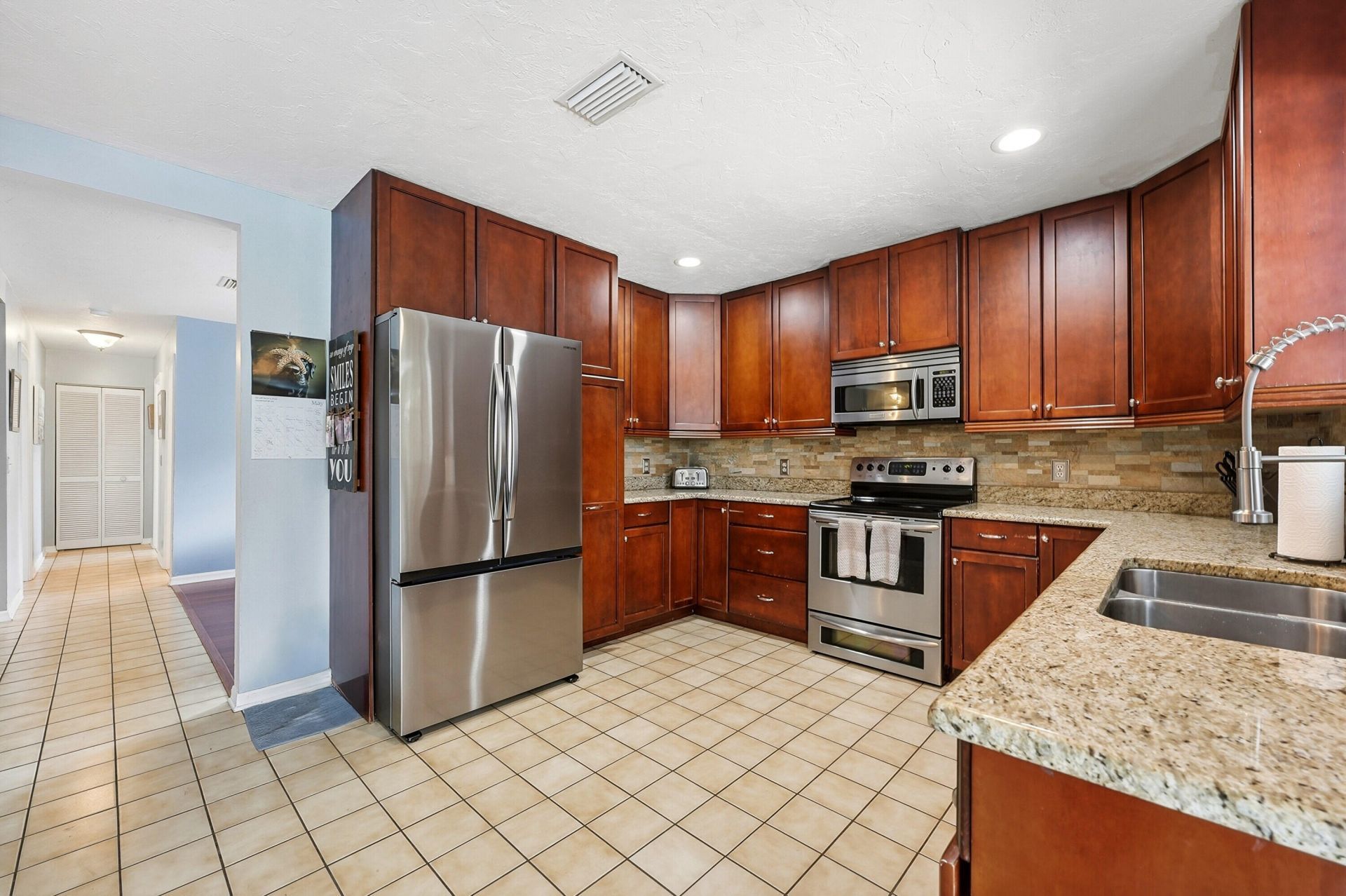 724 24th Square, Vero Beach, FL 32962 Photo