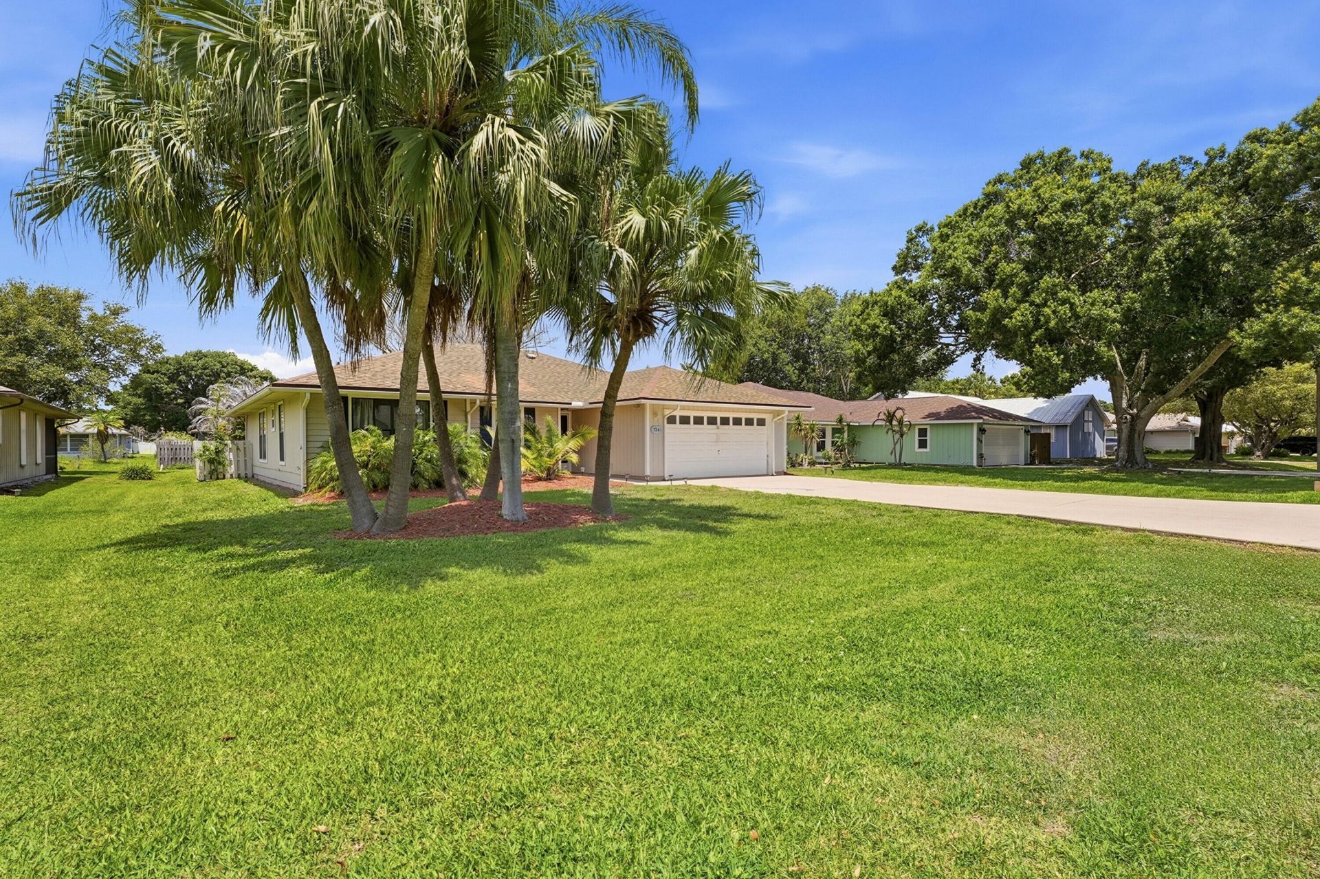 724 24th Square, Vero Beach, FL 32962 Photo