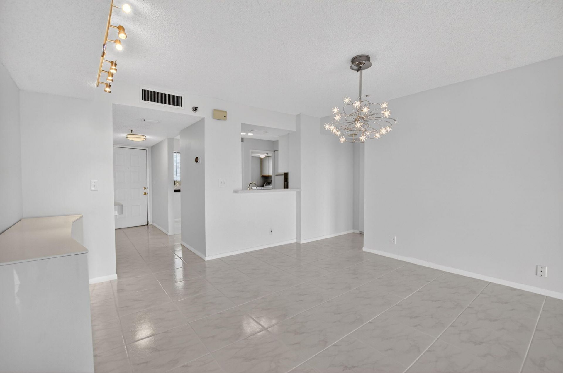 7370 S Oriole Boulevard, Unit 802, Delray Beach, FL 33446 Photo