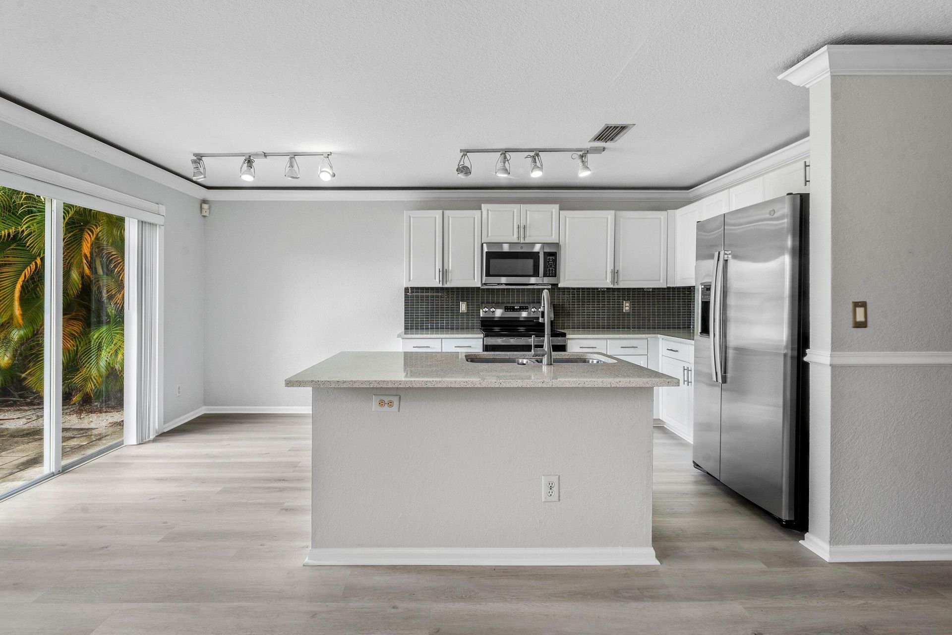 3260 Commodore Court, West Palm Beach, FL 33411 Photo