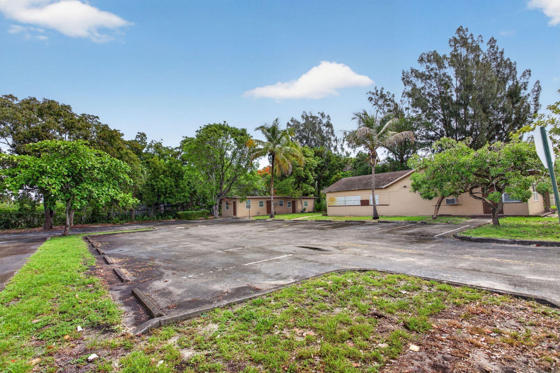 129 NW 11th Street, Pompano Beach, FL 33060 Photo