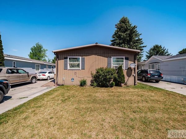 2167 E Pinewood Place, IDAHO FALLS, ID 83401