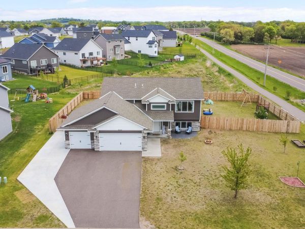 8522 Ebersole Avenue NE, Monticello, MN 55362