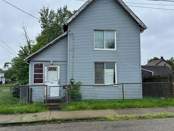 1616 Bank Place SW, Canton, OH 44706