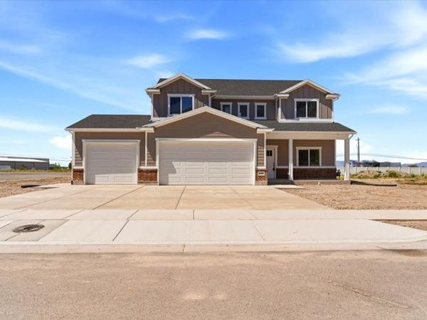 1642 W 3125 N, Pleasant View, UT 84414