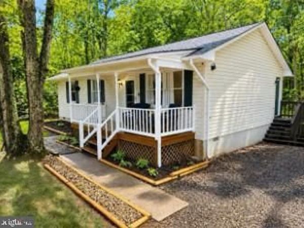 13705 FLANK MARCH LANE , SPOTSYLVANIA, VA 22551