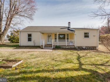 4297 LUNCEFORD LANE , MARSHALL, VA 20115