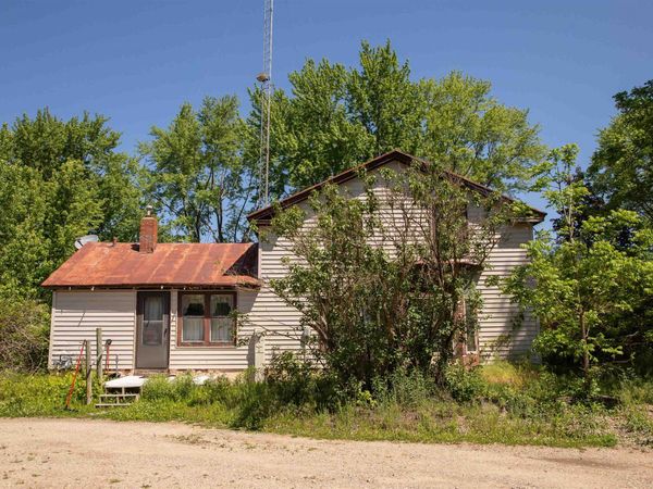 719 S Main Street, Westfield, WI 53964