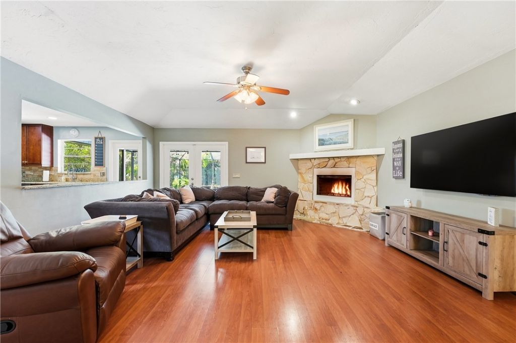 724 24th Square, Vero Beach, FL 32962 Photo