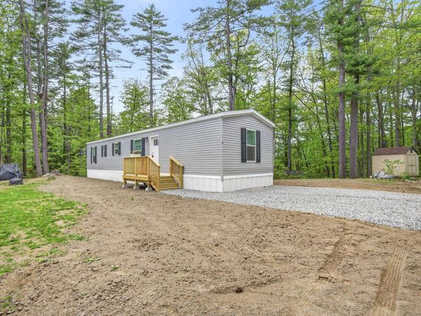 6 Neil Drive, Allenstown, NH 03275