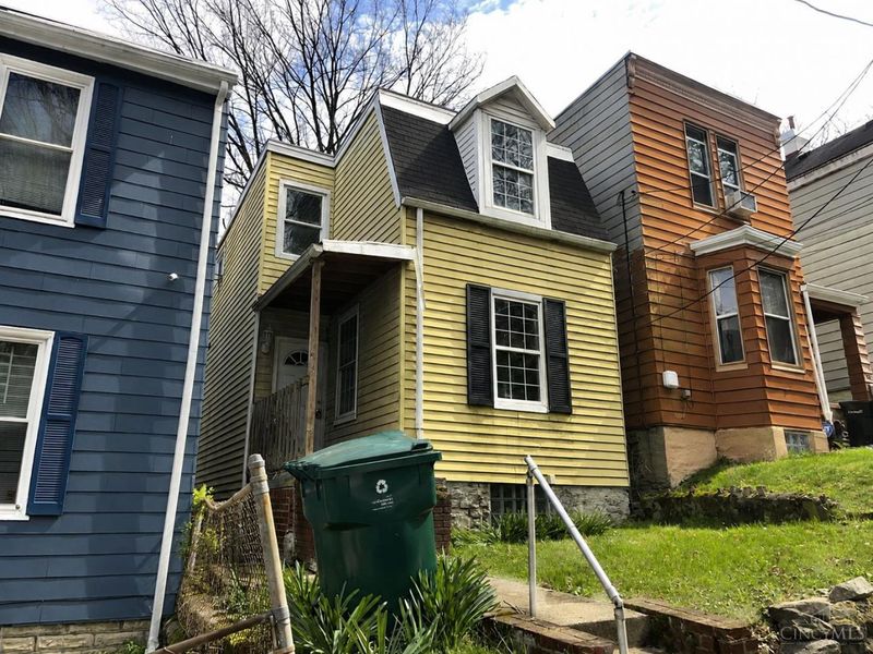 2592 Seegar Avenue, Cincinnati, OH 45225 Photo 2