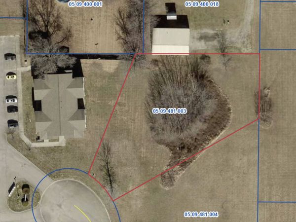 710 Eagle Pass Drive , Carterville, IL 62918