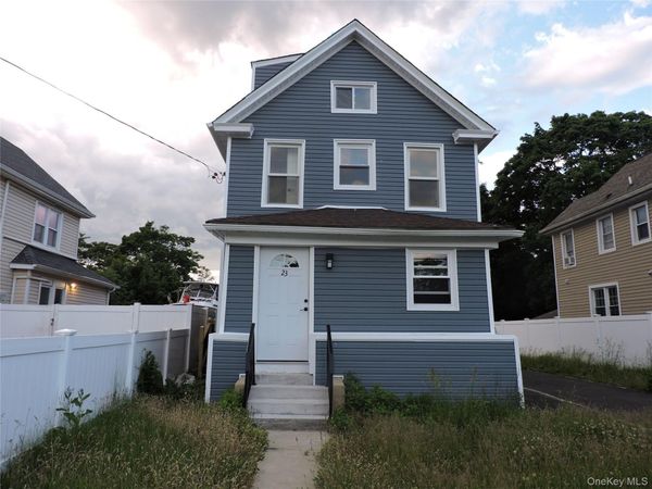 23 maple Avenue , Hempstead, NY 11550
