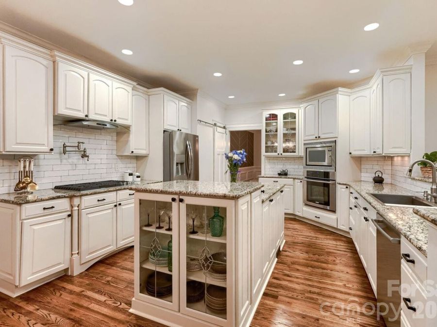 Property Image 38