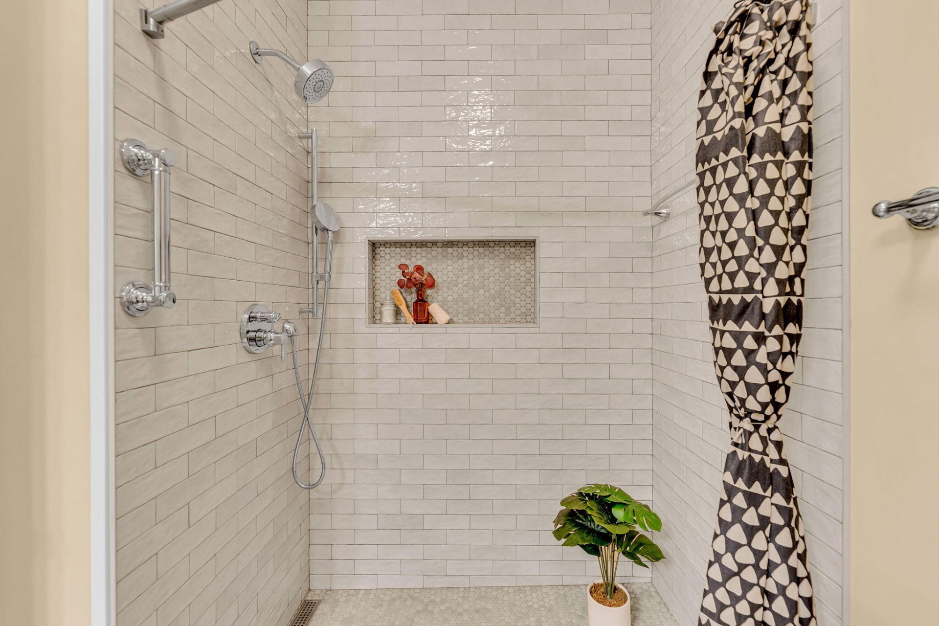 1755 Central Park Road Photo 12
