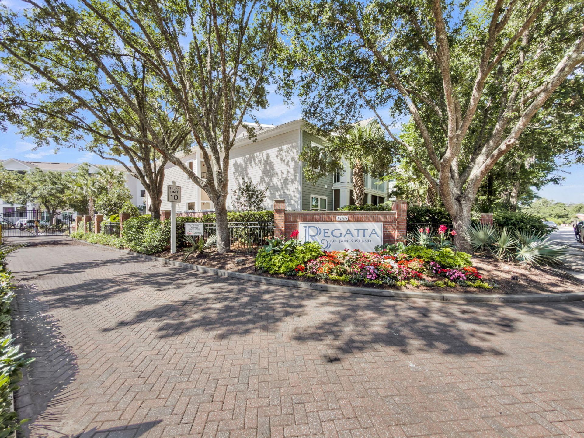 1755 Central Park Road Photo 25