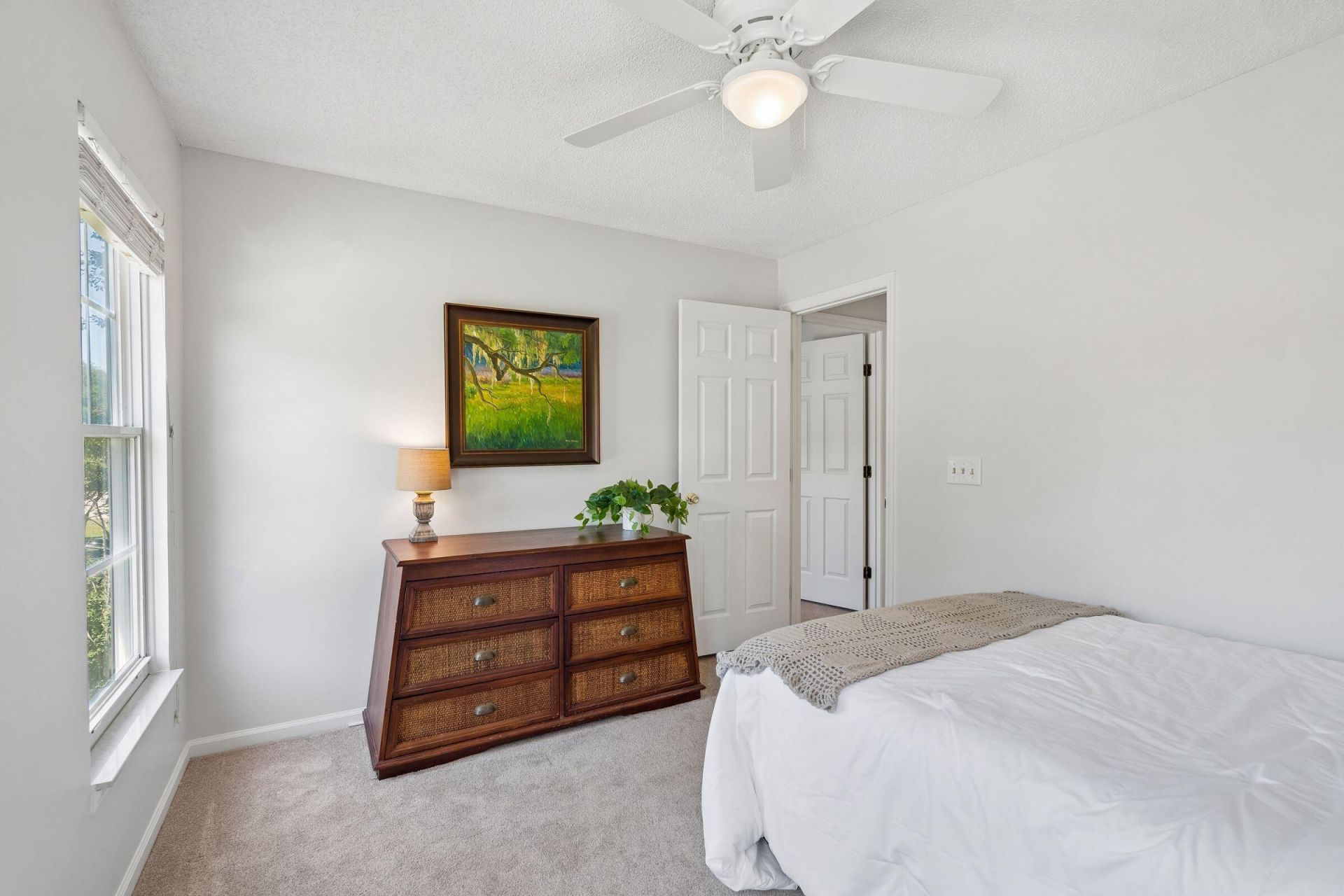 2060 Presidio Drive Photo 27