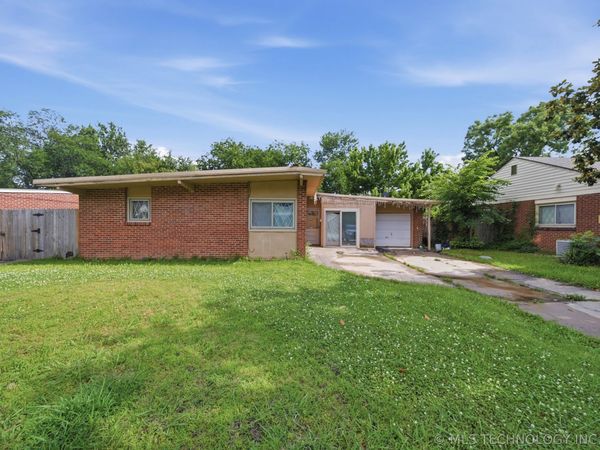 7862 E Marshall Street , Tulsa, OK 74115