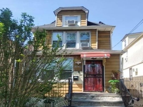 8838 Vanderveer Street , Queens Village, NY 11427