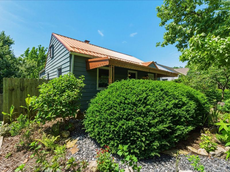 1197 Manchester Avenue , Columbus, OH 43211 Photo 2