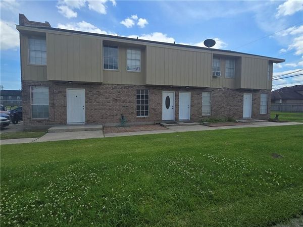 64 CARRIAGE Lane , Unit D, Destrehan, LA 70047