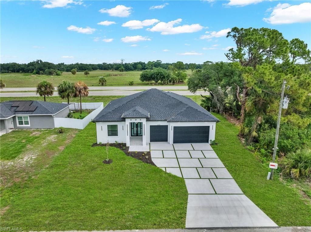 6037 N Moss Cir , Labelle, FL 33935 Photo