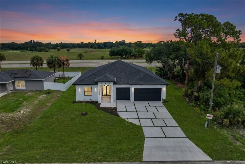6037 N Moss Cir , Labelle, FL 33935 Photo
