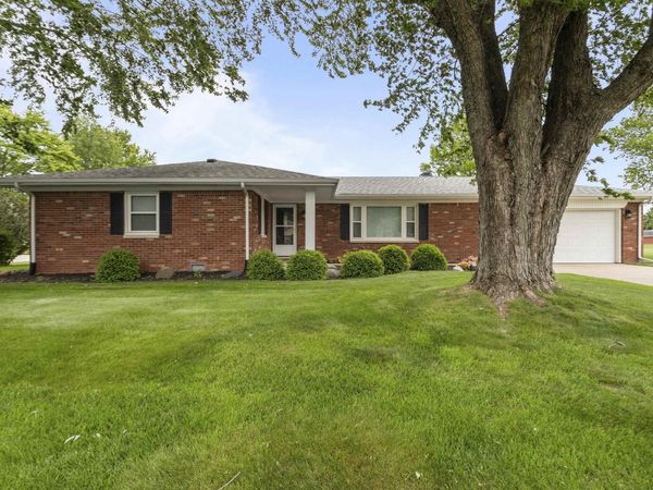 4854 E barnett Avenue, Sharpsville, IN 46068
