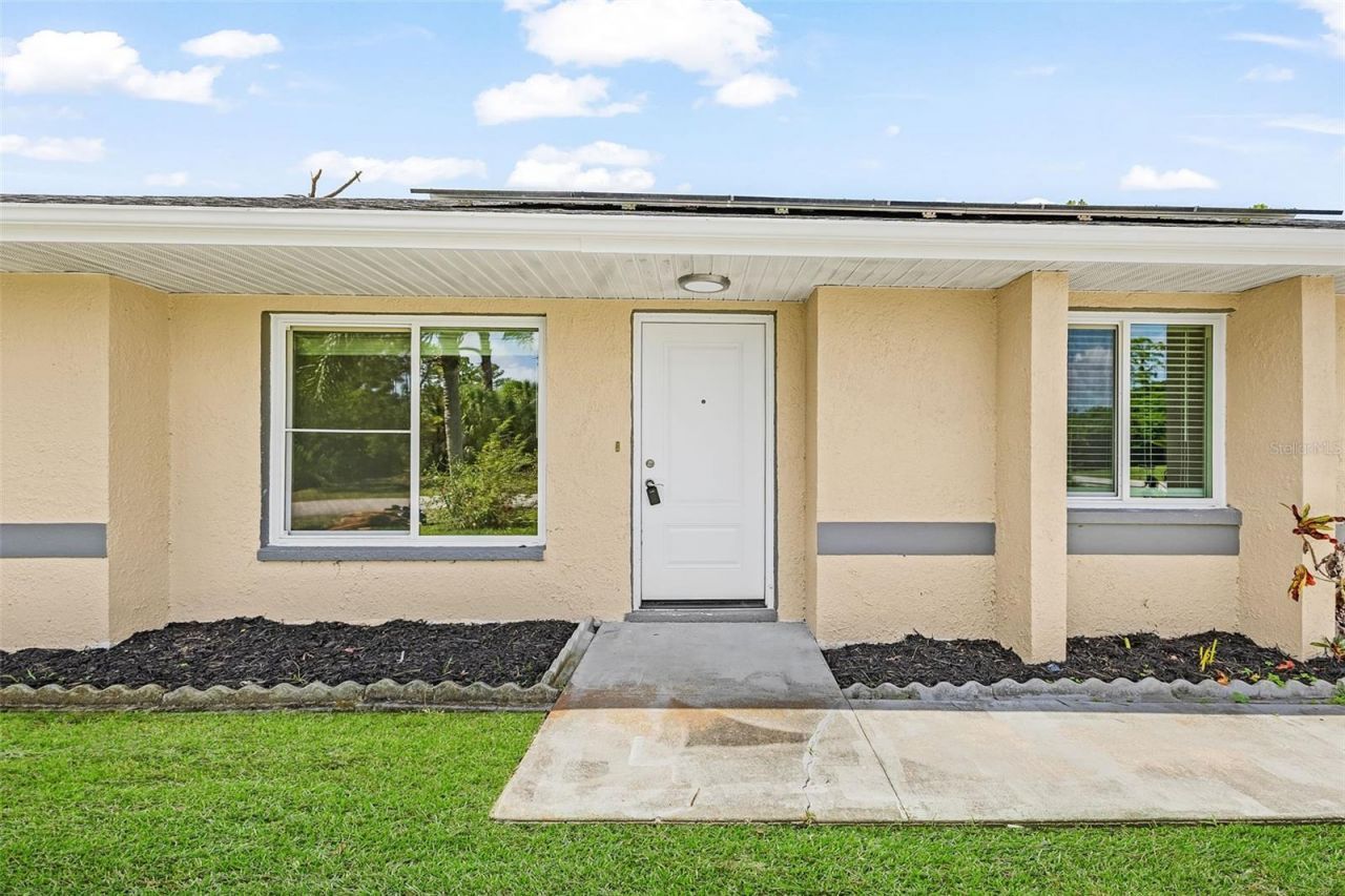 18271 Temple Avenue, Port Charlotte, FL 33948 Photo
