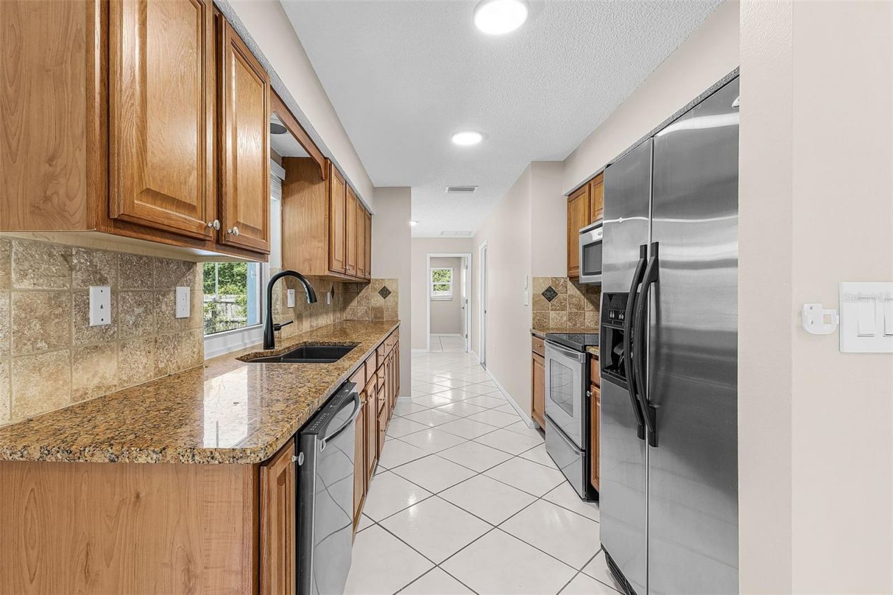 18271 Temple Avenue, Port Charlotte, FL 33948 Photo